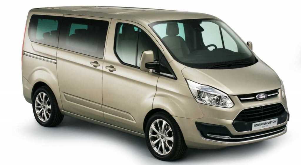 Ford tourneo Costum 8+1